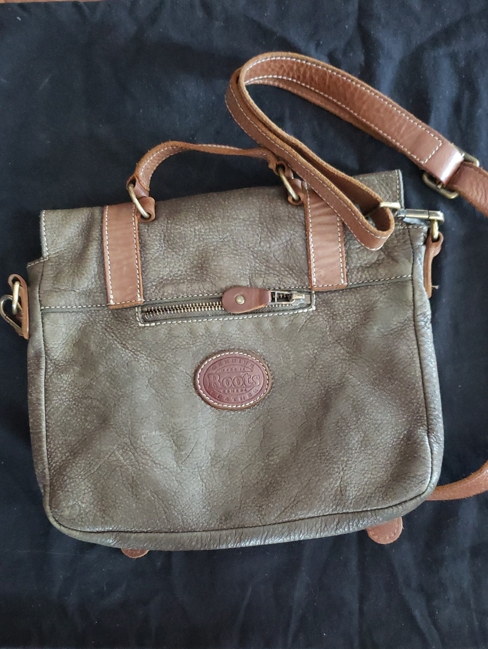 ROOTS  Brown Leather Crossbody Handbag - Picture 2 of 5